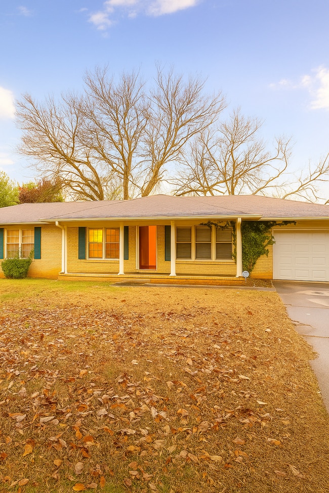 property at 10002 Lily Flagg Cir SE