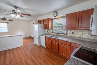 644 Patricia Ln in Elmhurst, IL - Building Photo - Building Photo