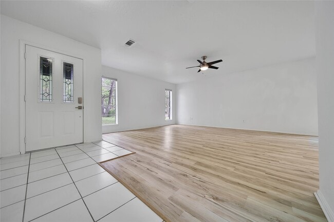 property at 26 Green Field Pl