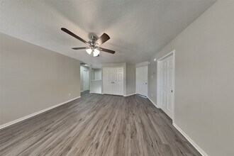 14906 Woodcypress Ln in Cypress, TX - Building Photo - Building Photo