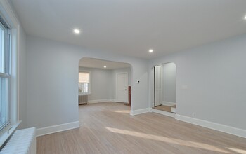 357 Glenbrook Rd in Stamford, CT - Building Photo - Building Photo