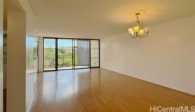 98-501-501 Koauka Loop in Aiea, HI - Building Photo - Building Photo