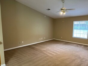 204 Old Pond Dr in Kingsland, GA - Building Photo - Building Photo