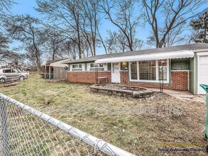 1088 Studebaker Ave in Ypsilanti, MI - Building Photo - Building Photo
