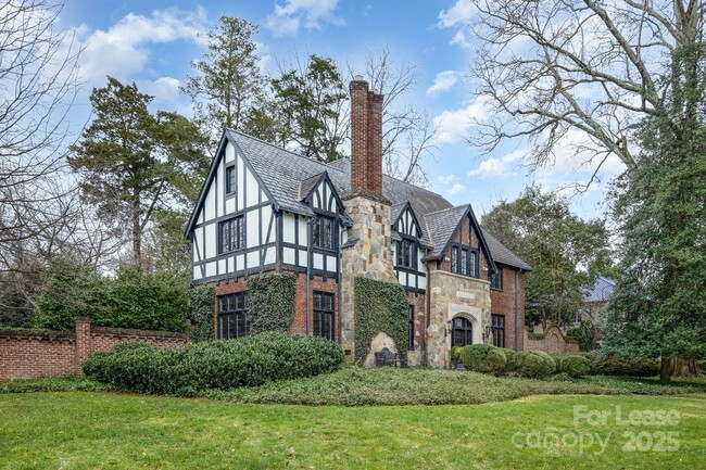 1107 Queens Rd in Charlotte, NC - Building Photo - Building Photo
