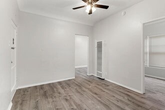 722-726 Maine Avenue in Long Beach, CA - Building Photo - Interior Photo