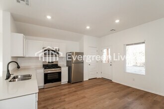 3916 Olivia St in Oklahoma City, OK - Building Photo - Building Photo