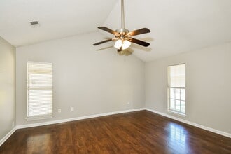 7083 Layne Dr in Horn Lake, MS - Building Photo - Building Photo