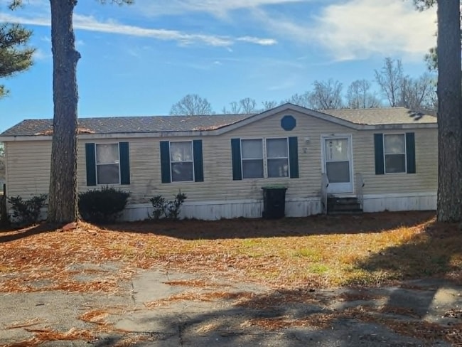 property at 1220 Garden Grove Ln