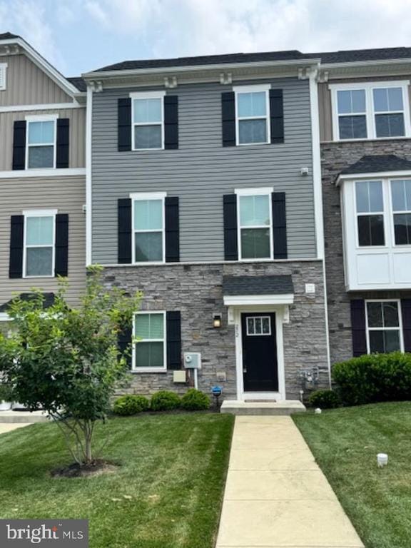 property at 272 Sugar Maple Square