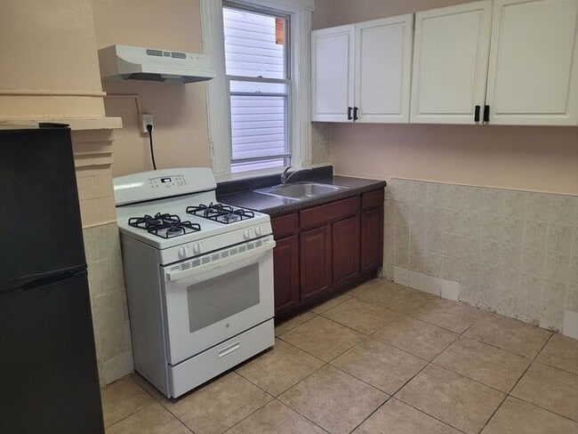 91 S Munn Ave in Newark, NJ - Building Photo - Building Photo