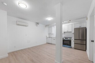 258-264 Wadsworth Ave in New York, NY - Building Photo - Interior Photo