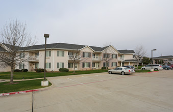 Pinewood Hills Independent Senior Living in Flower Mound, TX - Building Photo - Building Photo