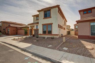 2691 E Le Grand Loop in Chandler, AZ - Building Photo - Building Photo