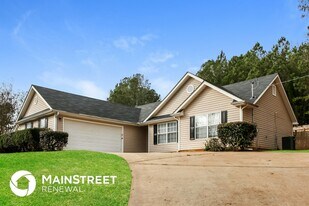 180 Autumn Way in Covington, GA - Building Photo