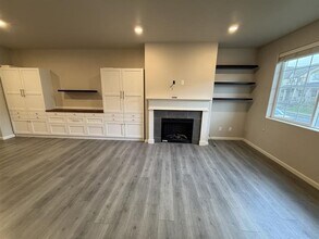 14233 SW 169th Ave in Tigard, OR - Building Photo - Building Photo