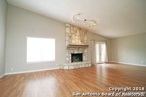 13610 Stoney Hill in San Antonio, TX - Building Photo - Building Photo