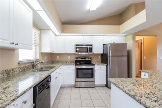 520 NW 24th Ave in Cape Coral, FL - Building Photo - Building Photo