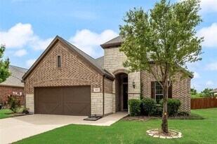 2112 Benjamin Creek Dr in Little Elm, TX - Building Photo
