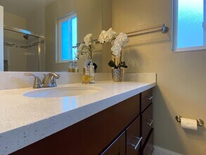 982 Marquette Ln in Foster City, CA - Building Photo - Building Photo