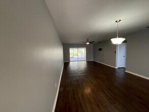 4341 Country Club Blvd in Cape Coral, FL - Building Photo - Building Photo