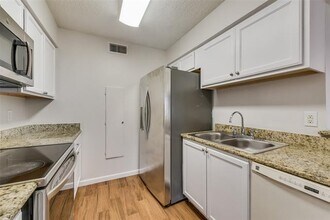 4427 Westminster Dr in Irving, TX - Building Photo - Building Photo