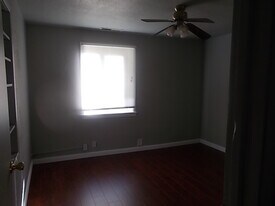 1405 CA-99 in Gridley, CA - Building Photo