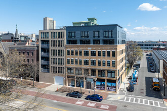 4 Thorndike St in Boston, MA - Building Photo - Building Photo