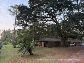 9708 Forts Lake Rd in Moss Point, MS - Building Photo - Building Photo