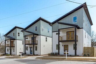 1318 E Lenoir St in Raleigh, NC - Building Photo - Building Photo