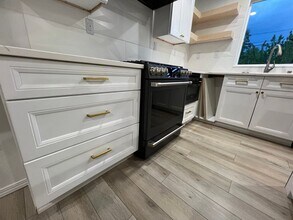 2906 W 29th Ave in Anchorage, AK - Building Photo - Building Photo