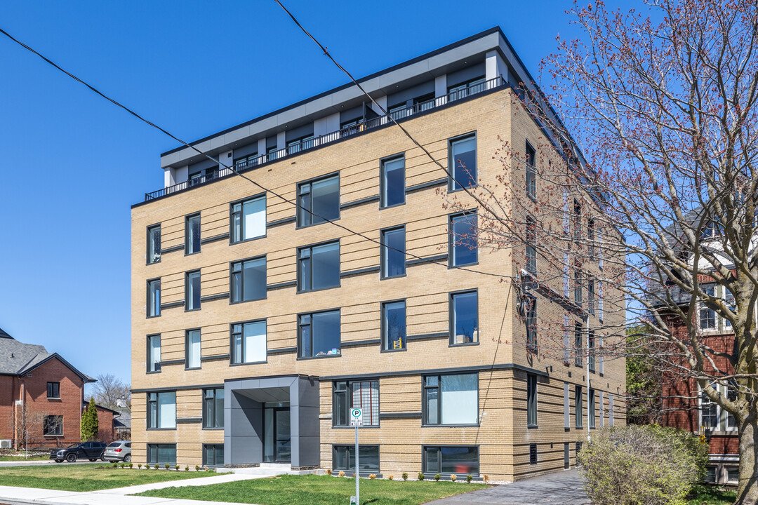 60 Stanley Av in Ottawa, ON - Building Photo