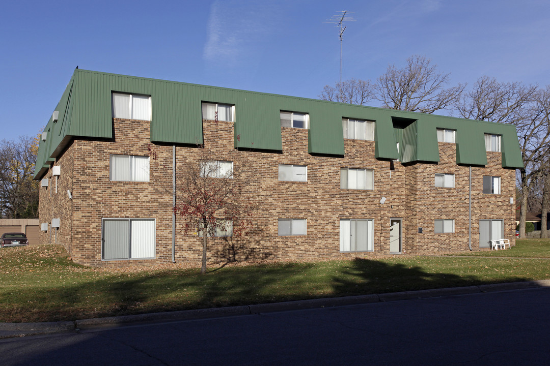 Sandwood Apartments in St. Cloud, MN - Building Photo