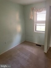 5435 Crossrail Dr in Burke, VA - Building Photo - Building Photo