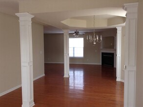 2476 Ingleside Dr in High Point, NC - Building Photo - Building Photo