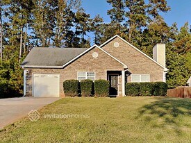 173 Whistle Way in Locust Grove, GA - Building Photo