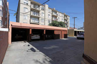 325 S Detroit St in Los Angeles, CA - Building Photo - Building Photo