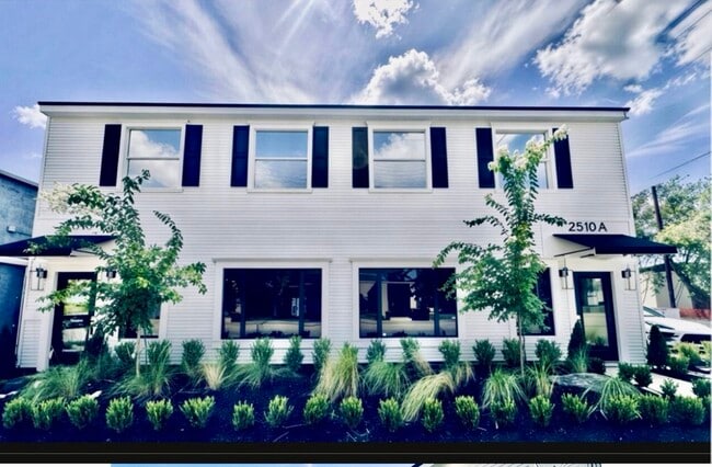 2510 S MacDill Ave in Tampa, FL - Building Photo - Building Photo