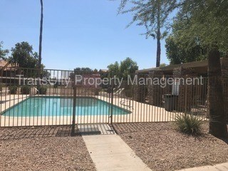 3511 E Baseline Rd-Unit -UNIT 1058 in Phoenix, AZ - Foto de edificio - Building Photo