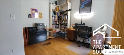 2700 W Chicago Ave, Unit 2R in Chicago, IL - Building Photo - Building Photo