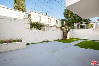 8529 Saturn St in Los Angeles, CA - Building Photo - Building Photo