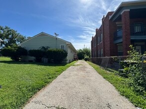 4511 Virginia Ave, Unit 1 in Kansas City, MO - Foto de edificio - Building Photo