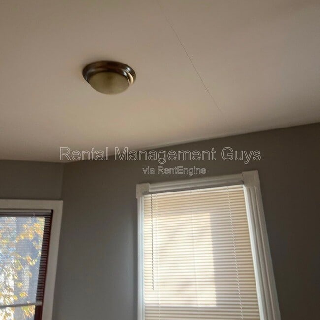 1211 N 26th Ave in Minneapolis, MN - Building Photo - Building Photo