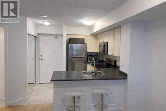 30 Harrison Garden Blvd in Toronto, ON - Building Photo - Building Photo