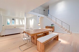 39 River Hollow Ln in Houston, TX - Building Photo - Building Photo