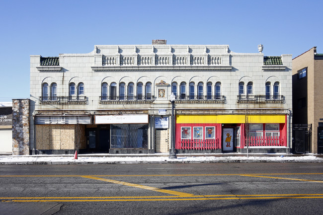 8 units (Residential), 3 units (Stores) in Chicago, IL - Building Photo - Building Photo