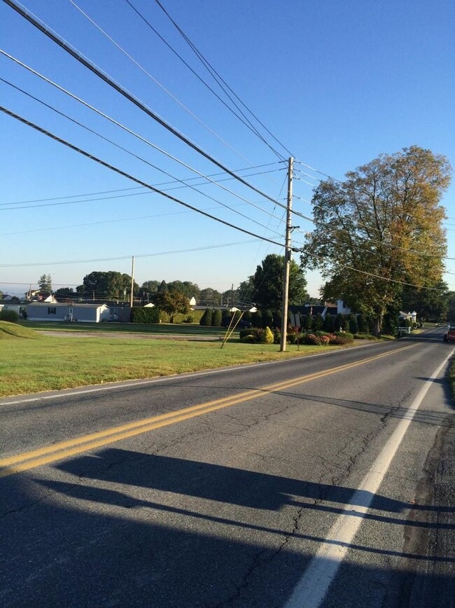 709 Hill Rd in Wernersville, PA - Building Photo - Building Photo