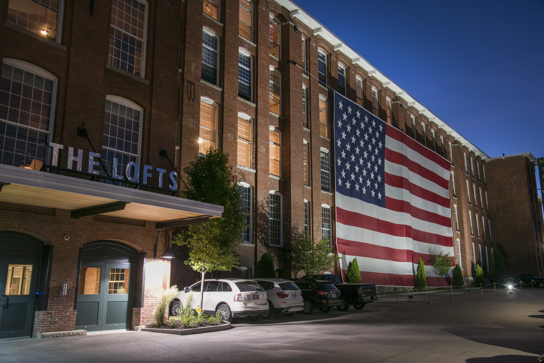 Lofts at Mill West in Manchester, NH - Building Photo