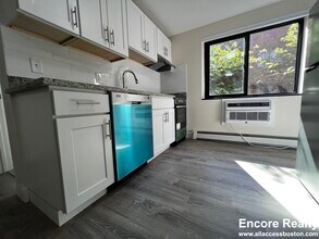 15 Chester St in Cambridge, MA - Building Photo - Building Photo