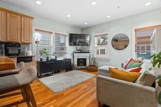 202 K St in Boston, MA - Building Photo - Building Photo